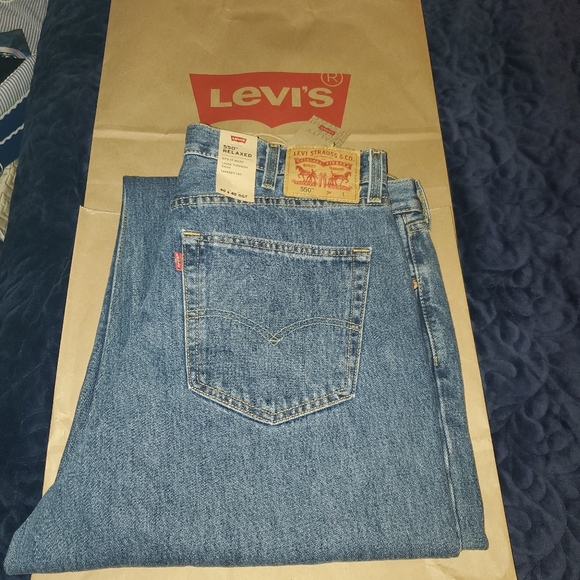 Used Bundle of 3 Levi's 550 Blue Jeans, relaxed fit - Picture 2 of 6